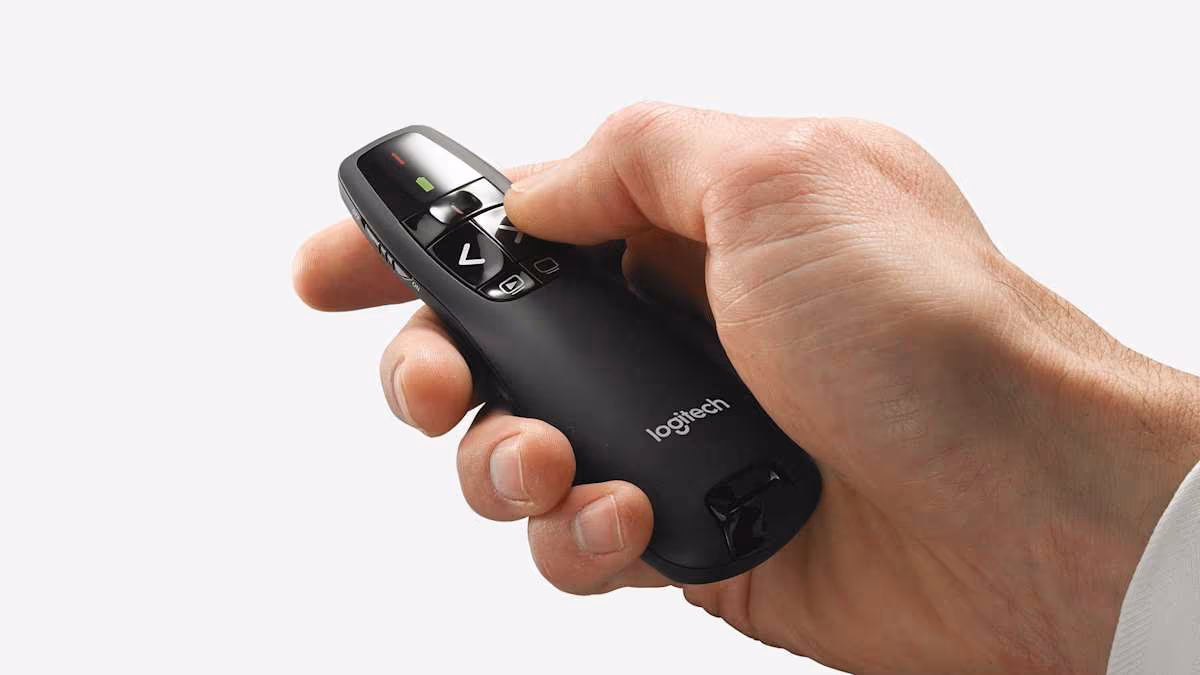 Logitech R400 Wireless Presenter — thumbnail 6